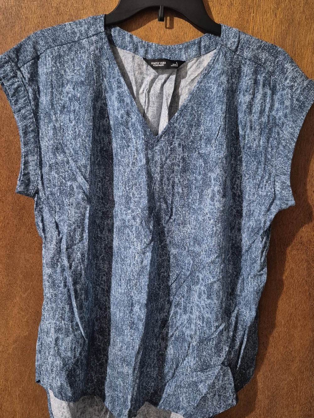 Simply Vera Vera Wang Blue Textured V-Neck Blouse